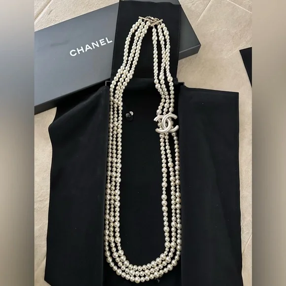 ネックレス・ペンダント LOVE ME MONSTER Triple Pearl Long Necklace Never Ending White Pearl Necklace - Etsy